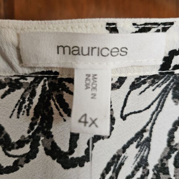 Maurices plus size 4x Sleeveless Blouse Top Cream Black Flowers - Picture 3 of 5